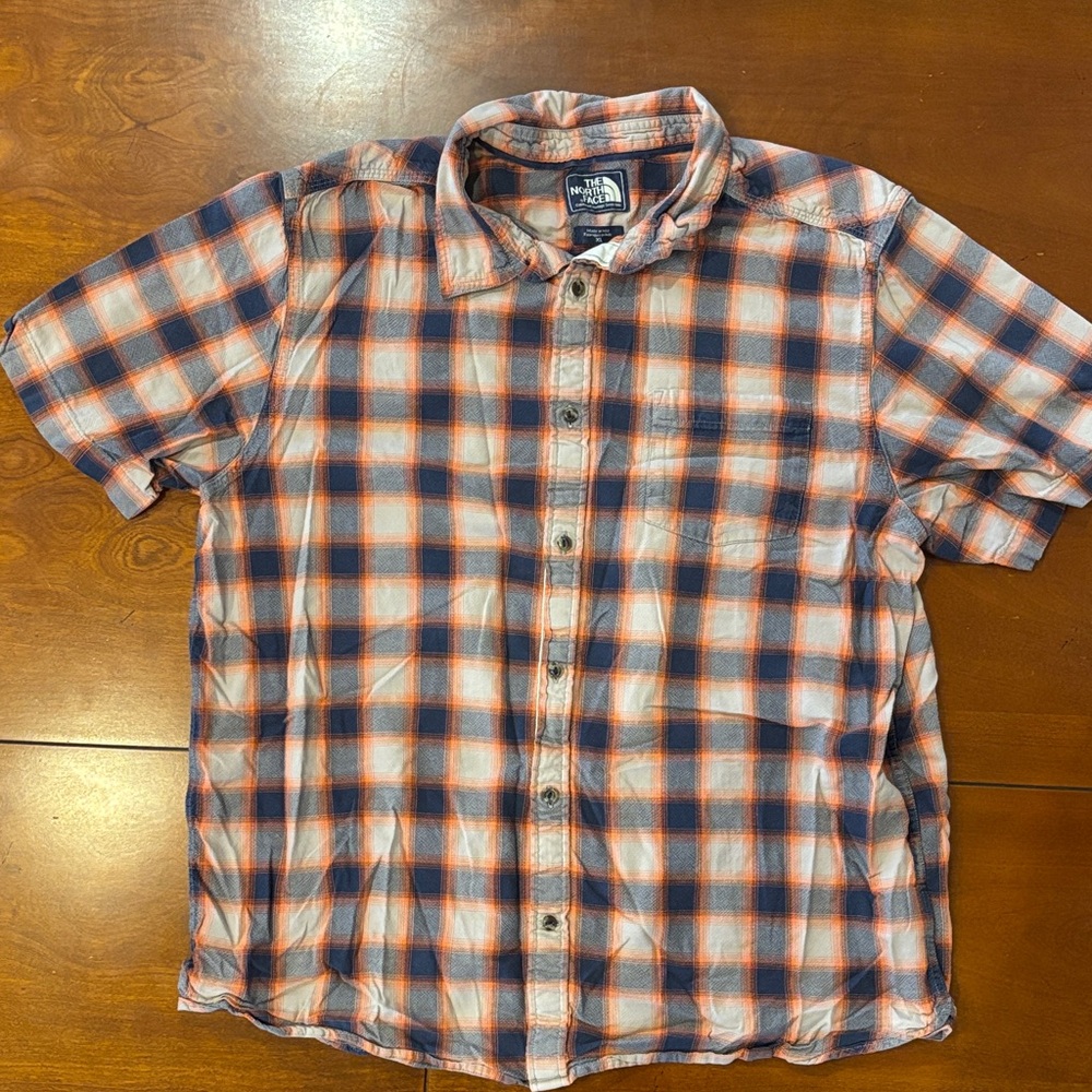The North Face Men's 100% CottonPlaid Button-Down Shirt - Navy and Coral